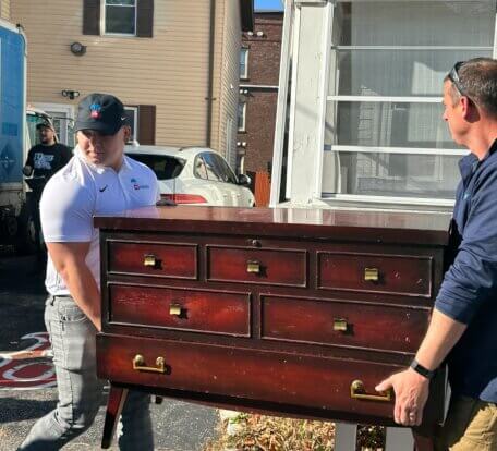 ReSupply Veterans moving dresser